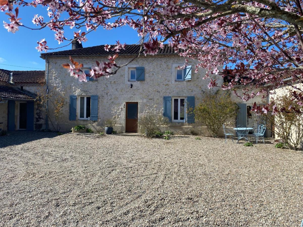 Готель Domaine De Villot Sainte-Colombe-de-Villeneuve Екстер'єр фото