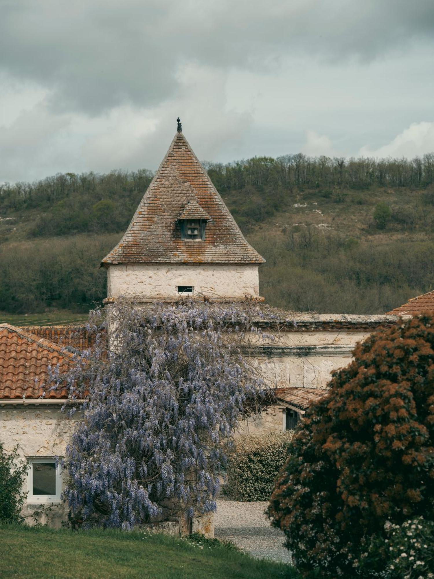 Готель Domaine De Villot Sainte-Colombe-de-Villeneuve Екстер'єр фото